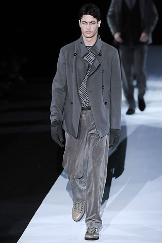 Giorgio Armani / - 2009-2010